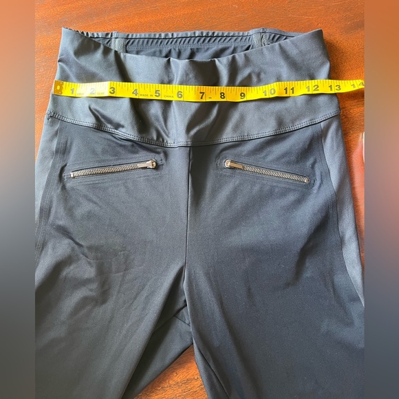 ADAY Throw It Higher Leggings - Picture 10 of 12